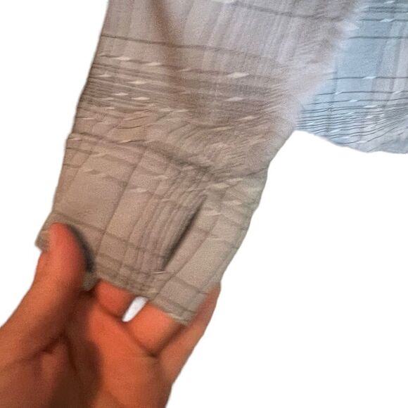 3 for $30! Nike light weight grey hoodie. Size medium - Picture 7 of 11